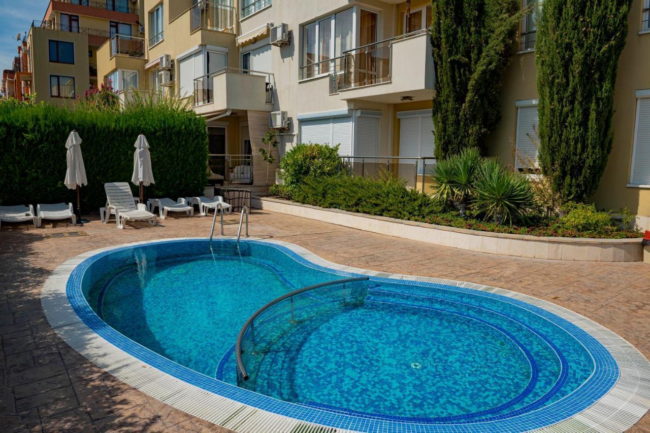 Menada Belle View Apartments Sveti Vlas Exterior foto