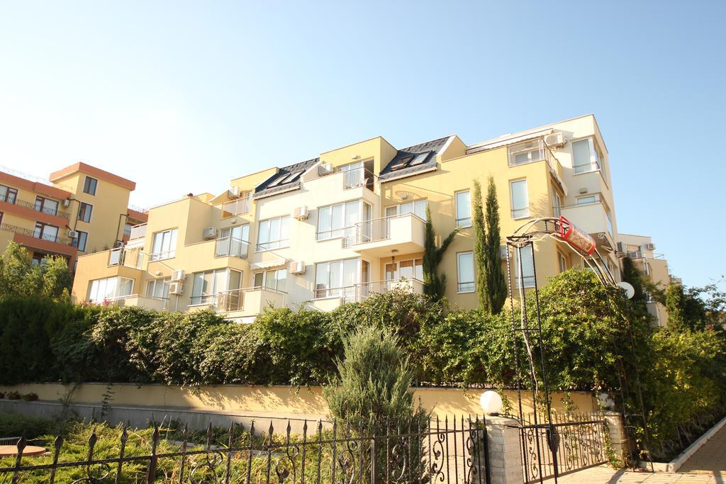 Menada Belle View Apartments Sveti Vlas Exterior foto